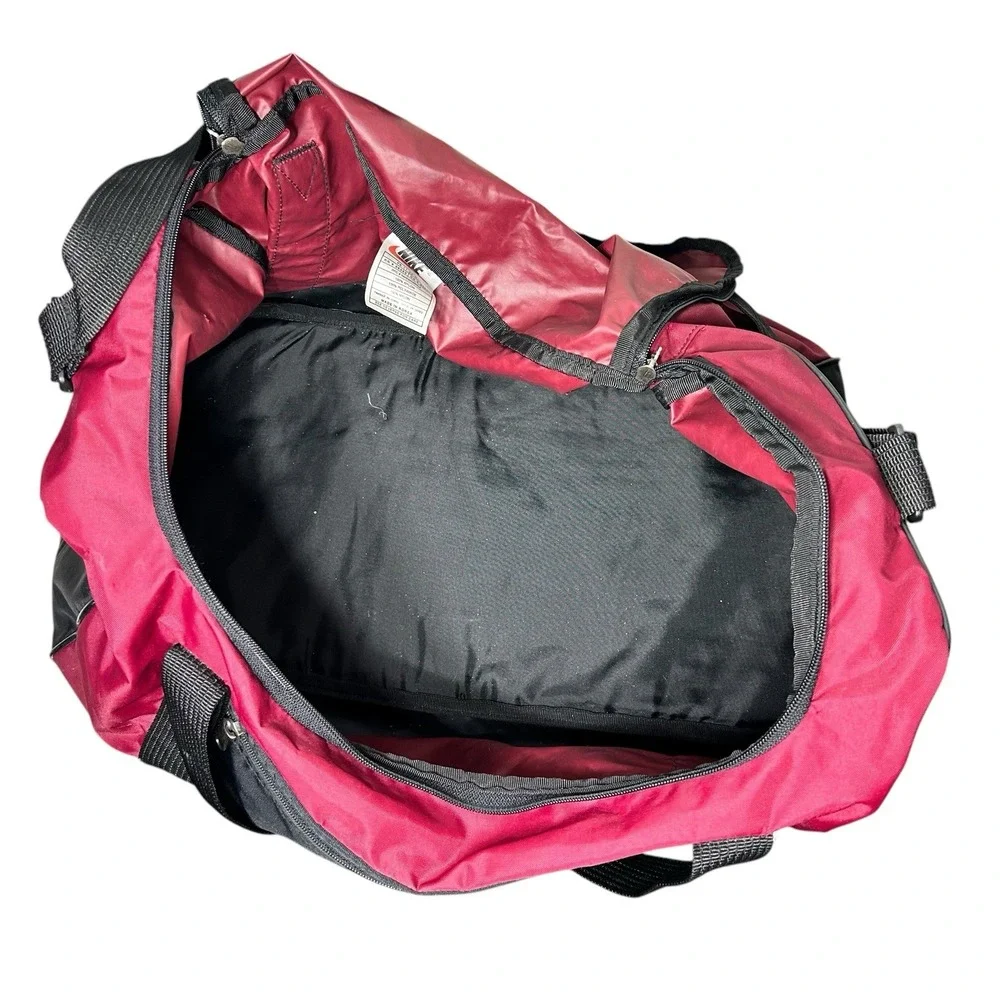 Nike Gym Duffel Bag Vintage 90s Y2K Red Black Travel Large 21